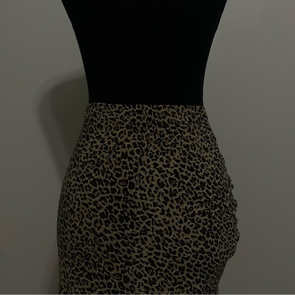 Long Leopard Skirt - Picture 5 of 8